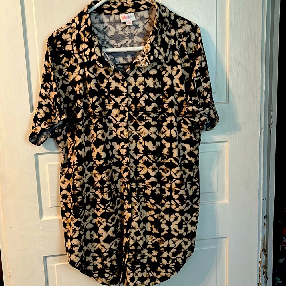 Lularoe button blouse
